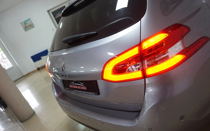 Peugeot 308 cena 28900 przebieg: 211000, rok produkcji 2016 z Miastko małe 466